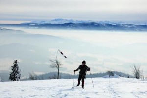 biegówki beskid wyspowy małopolska narty biegowe back country noclegi wypożyczalnia